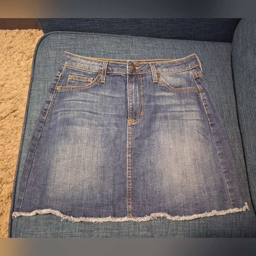 JUST BLACK | Denim, Mini Skirt w/ Frayed Hem - Picture 6 of 16